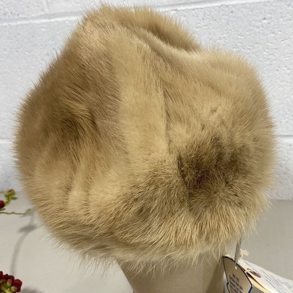 NWT Vintage mink tail hat - Picture 3 of 12